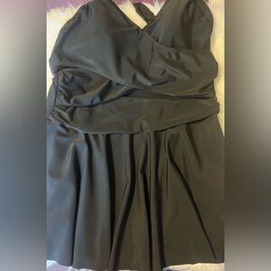 Black A-line swim top. XL